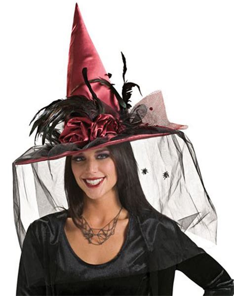 Embody the allure of a witch with a free-spirited hat